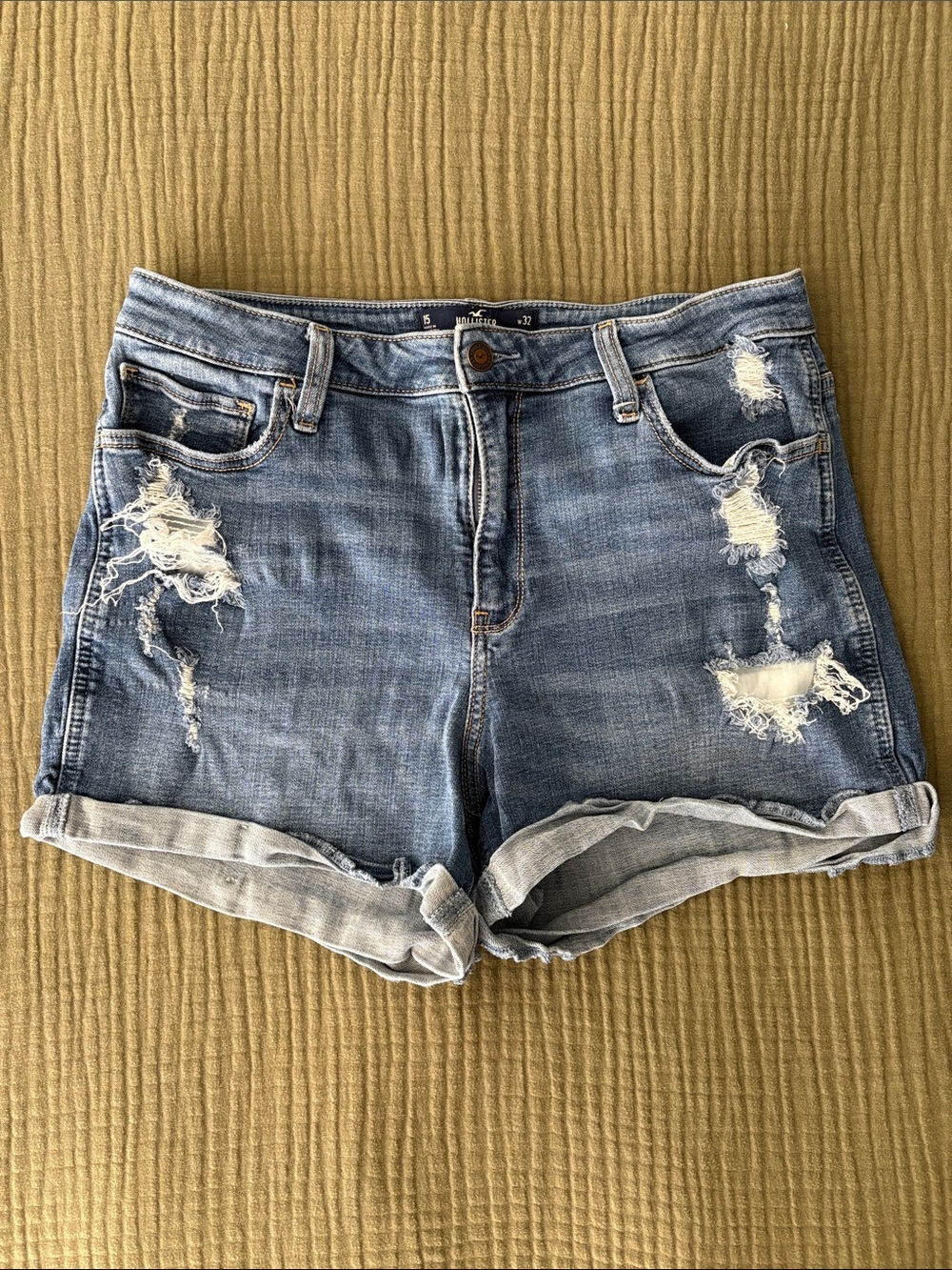 Hollister Curvy High Waist Shorts